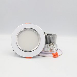 Đèn âm trần viền bạc - M01